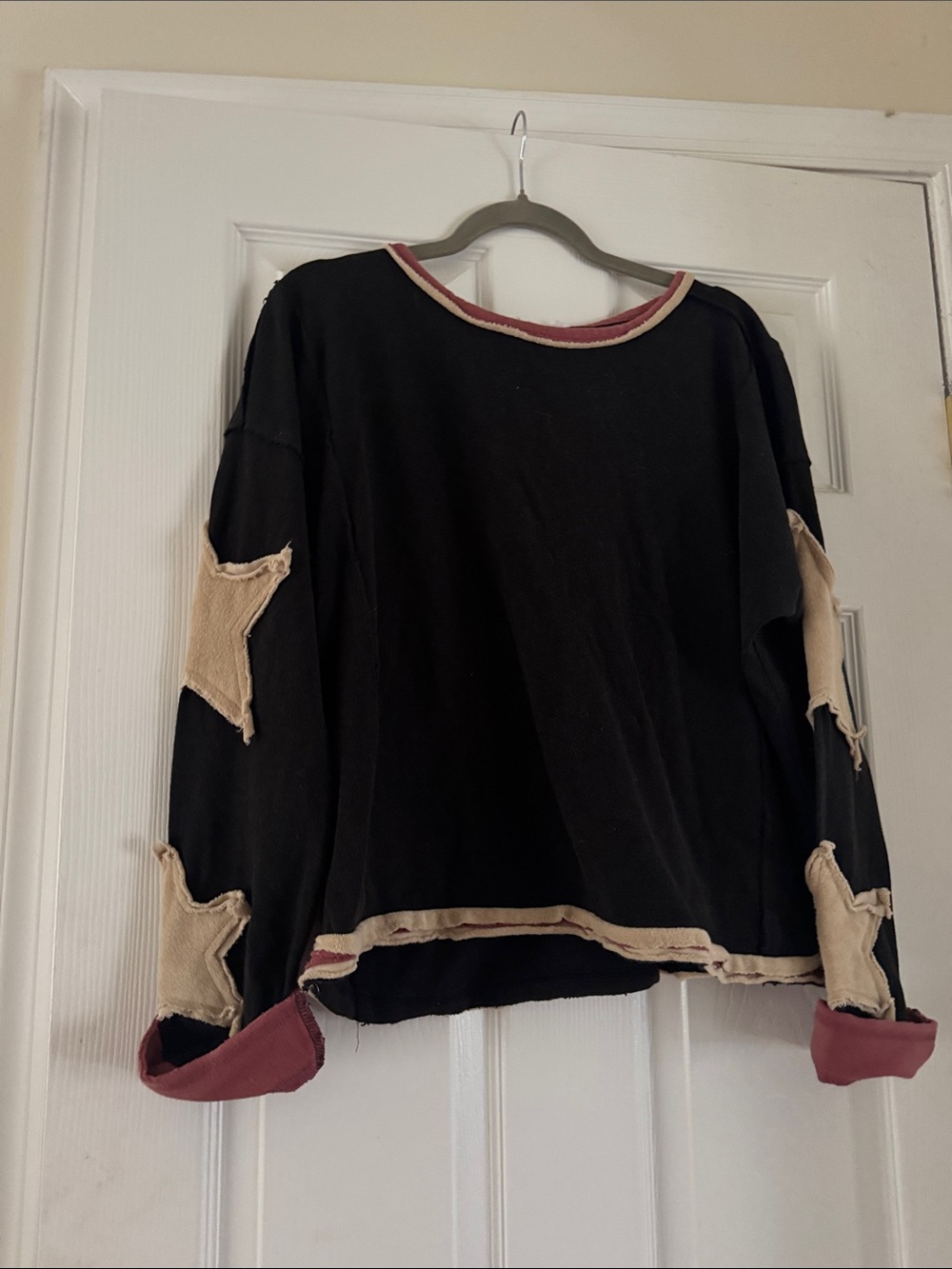 Women’s Navy Star-Appliqué Long Sleeve Top
